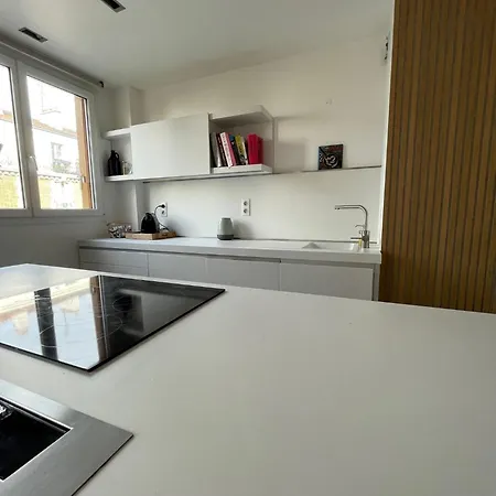 Apartment Stylish Modern Large 2 Bedrooms 5 Min Close To Paris *