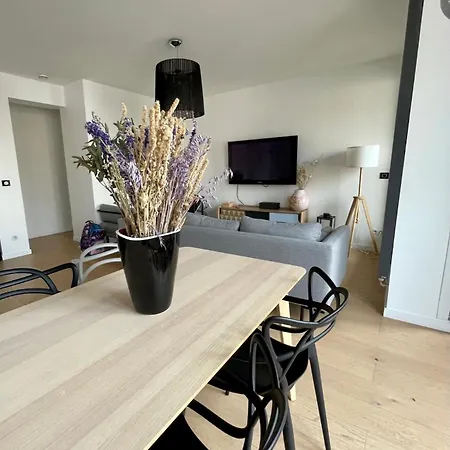 Apartment Stylish Modern Large 2 Bedrooms 5 Min Close To Paris Levallois-Perret