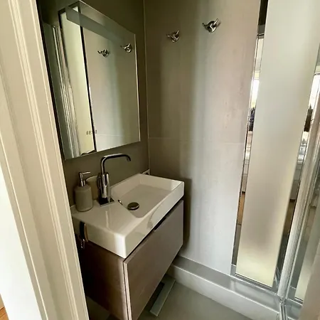 Stylish Modern Large 2 Bedrooms 5 Min Close To Paris Levallois-Perret