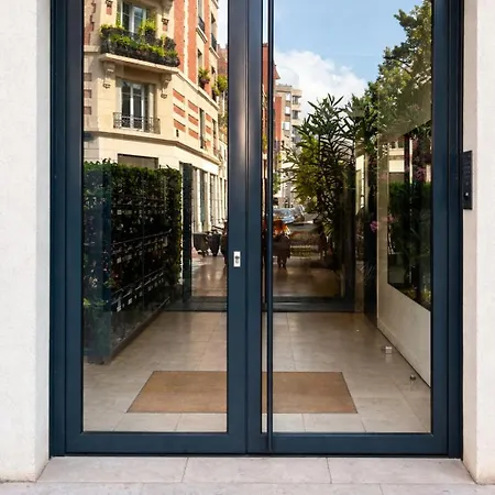 아파트 Bright 2br Apartment, 2 Baths, 2 Balconies, Metro 5min, Paris *